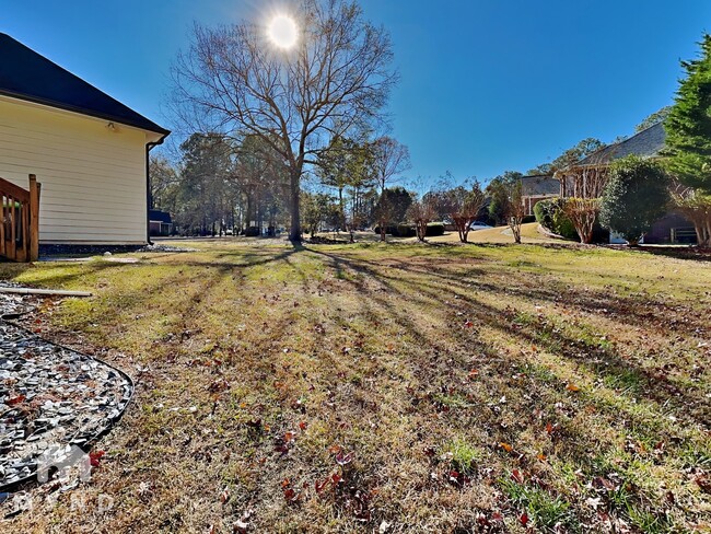 Building Photo - 2801 Chimney View Dr SW