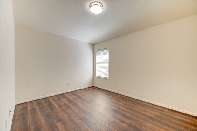 Building Photo - 5011 Moss Garden Ln