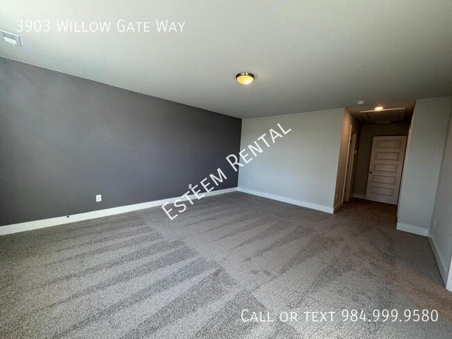 Building Photo - 3903 Willow Gate Wy