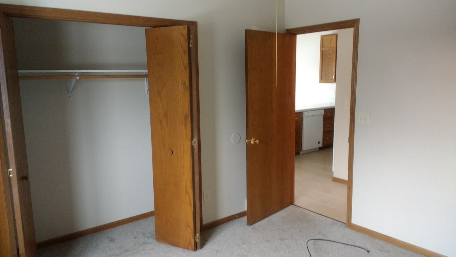 Building Photo - 1025 Pine Cone Ln