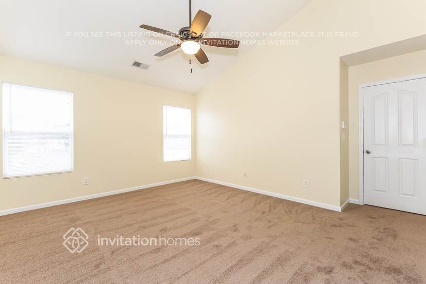 Building Photo - 14712 Castletown House Dr