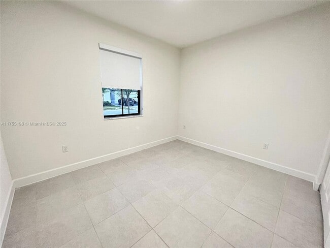 Building Photo - 13370 SW 284th Terrace