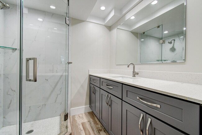 Building Photo - 1200 SW 12th Ct