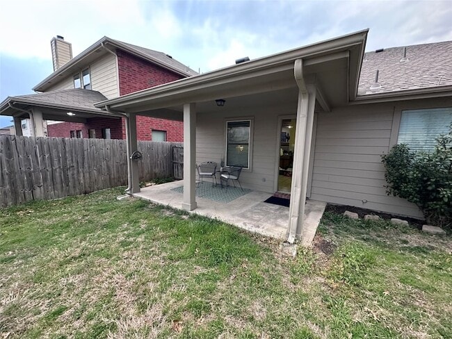 Building Photo - 3321 Truman St