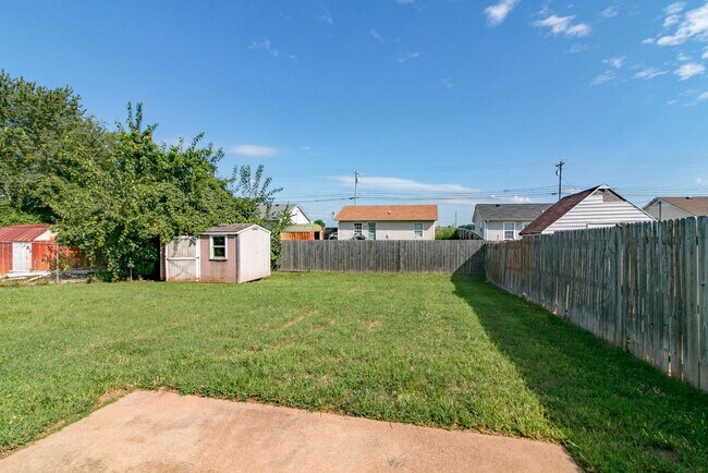 Building Photo - 1126 Timothy Ave