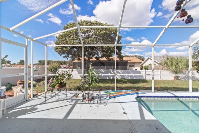 Building Photo - Hudson Pool Home for Lease