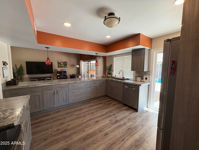 Building Photo - 16425 N Orchard Hills Dr