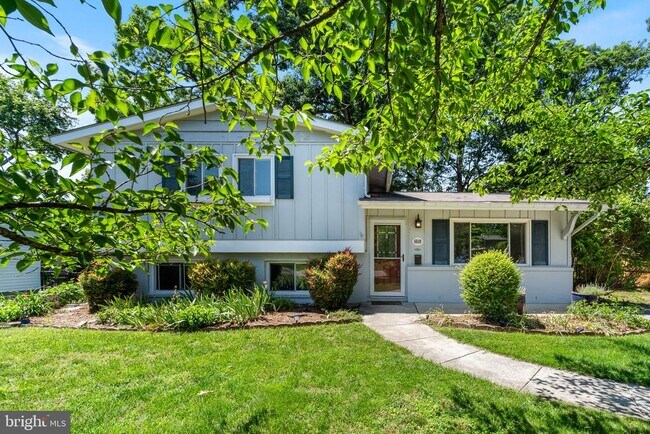 Building Photo - 6610 Bowie Dr