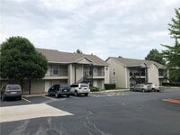 Building Photo - 1786 N Gregg Ave