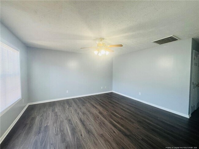 Building Photo - 233 Bahia Ln