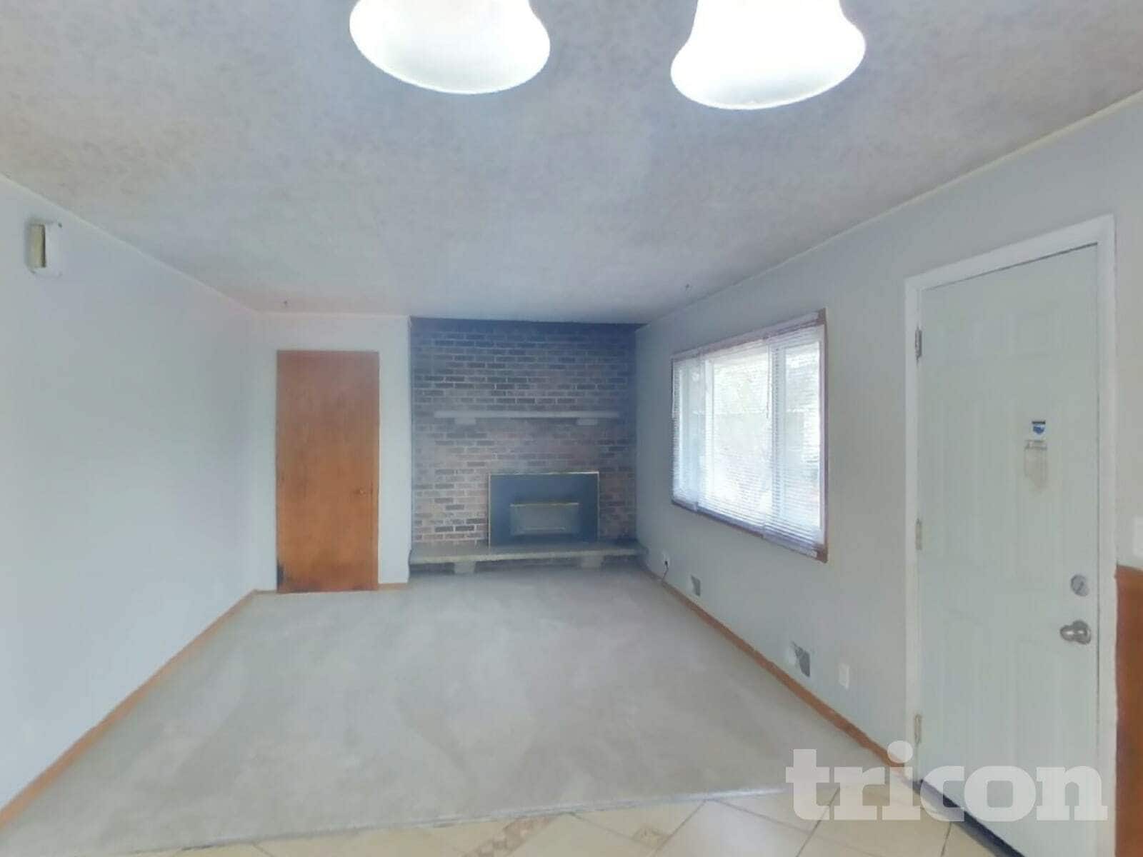 Building Photo - 1633 Sherwood Ave