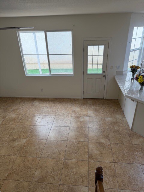 Building Photo - 1924 Geyserville St