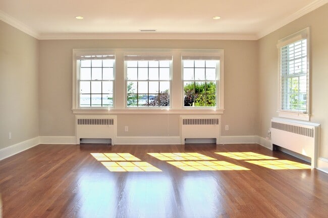 Building Photo - 17 Nawthorne Rd