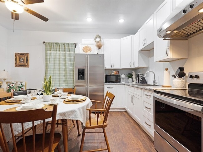 Building Photo - 222 N Cliff St