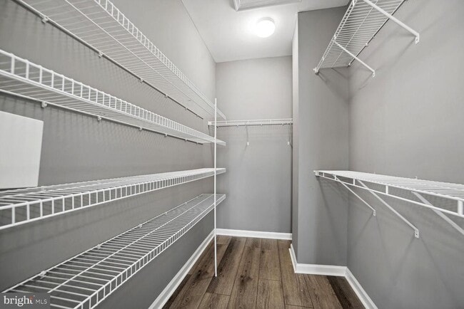 Building Photo - 2289 Merseyside Dr