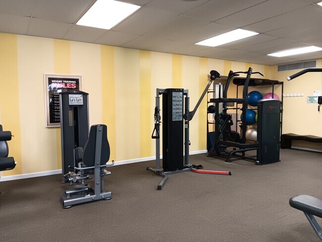 Building Photo - Stunning views, great amenities for 55+ re...