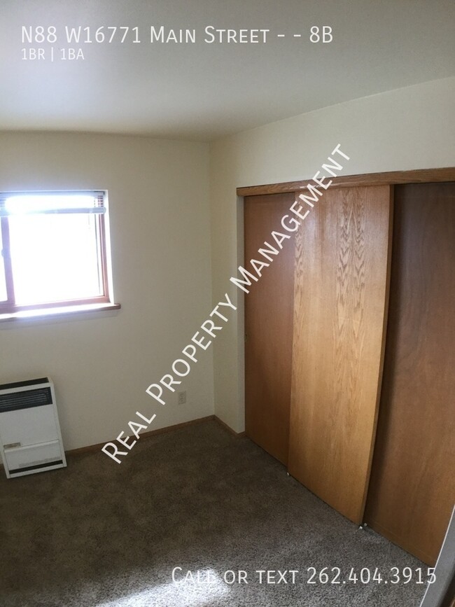 Building Photo - Private Entry 1 Bedroom Upper Apartment