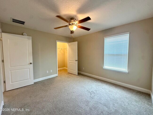 Building Photo - 481 Shetland Dr