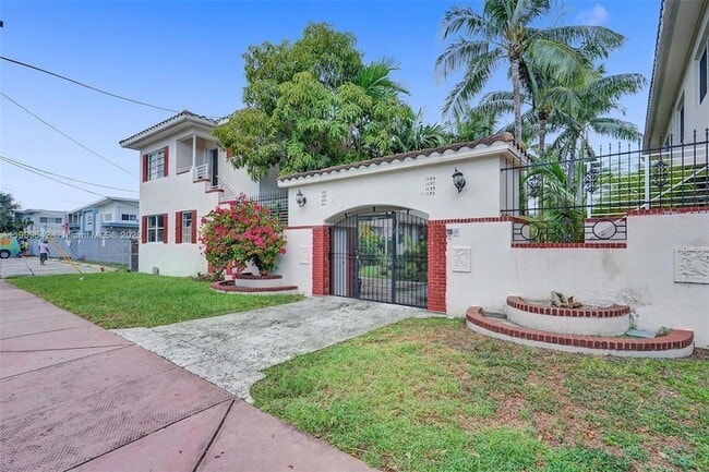 Building Photo - 1199 Marseille Dr