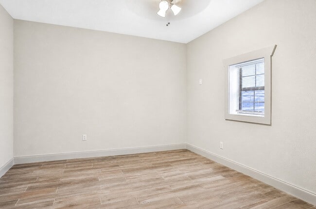 Building Photo - 8036 Mattox Ave