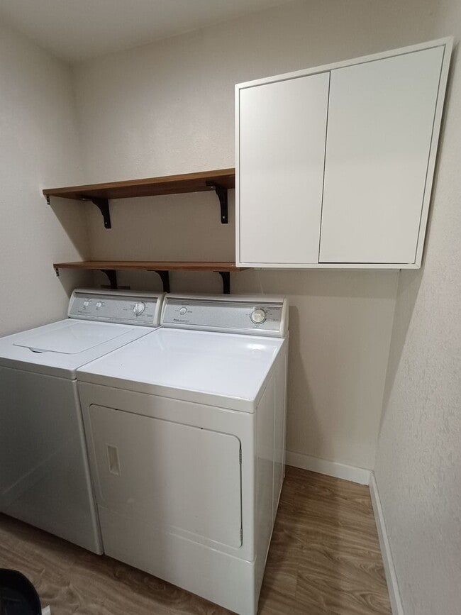 Building Photo - Charming Bremerton Home with Convenient Location