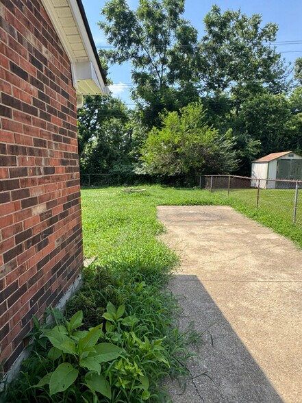 Building Photo - 1667 Costigan Dr