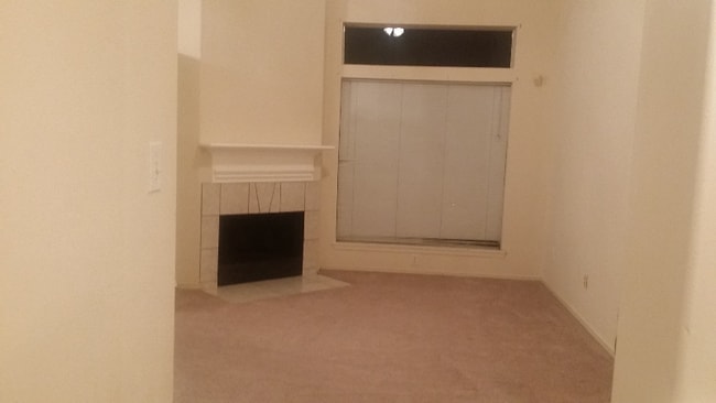 Building Photo - 12315 Wright Oaks Dr