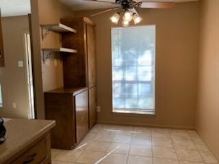 Building Photo - 707 Llano Place