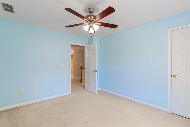 Building Photo - 1940 Bentbrooke Trail