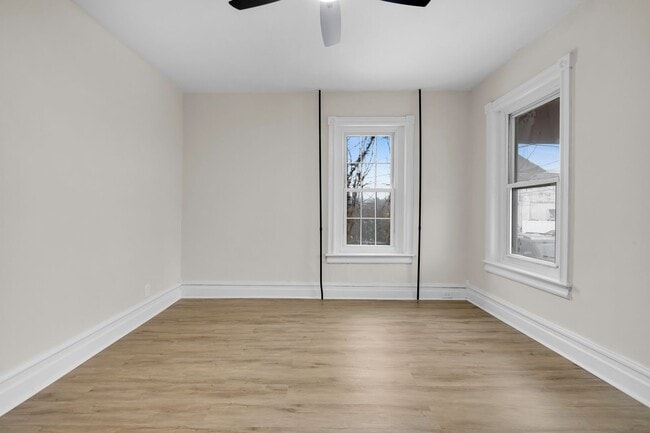 Building Photo - 109 N Sixth St