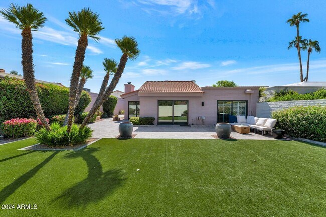 Building Photo - 7328 E Krall St