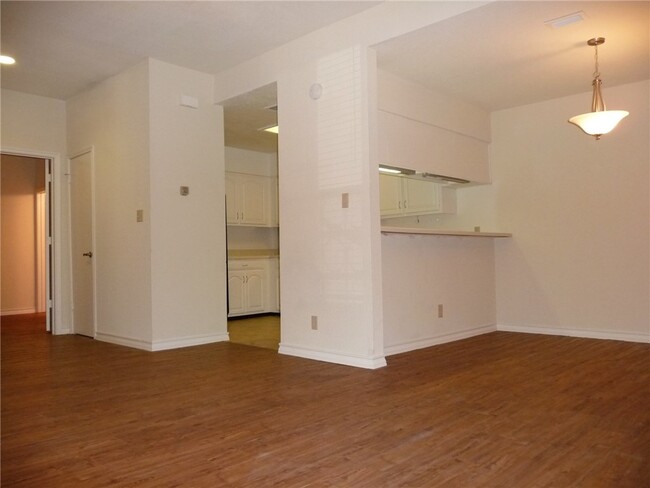 Dining area and kitchen. - 1910 Robbins Pl