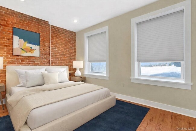 Building Photo - 19 Main St