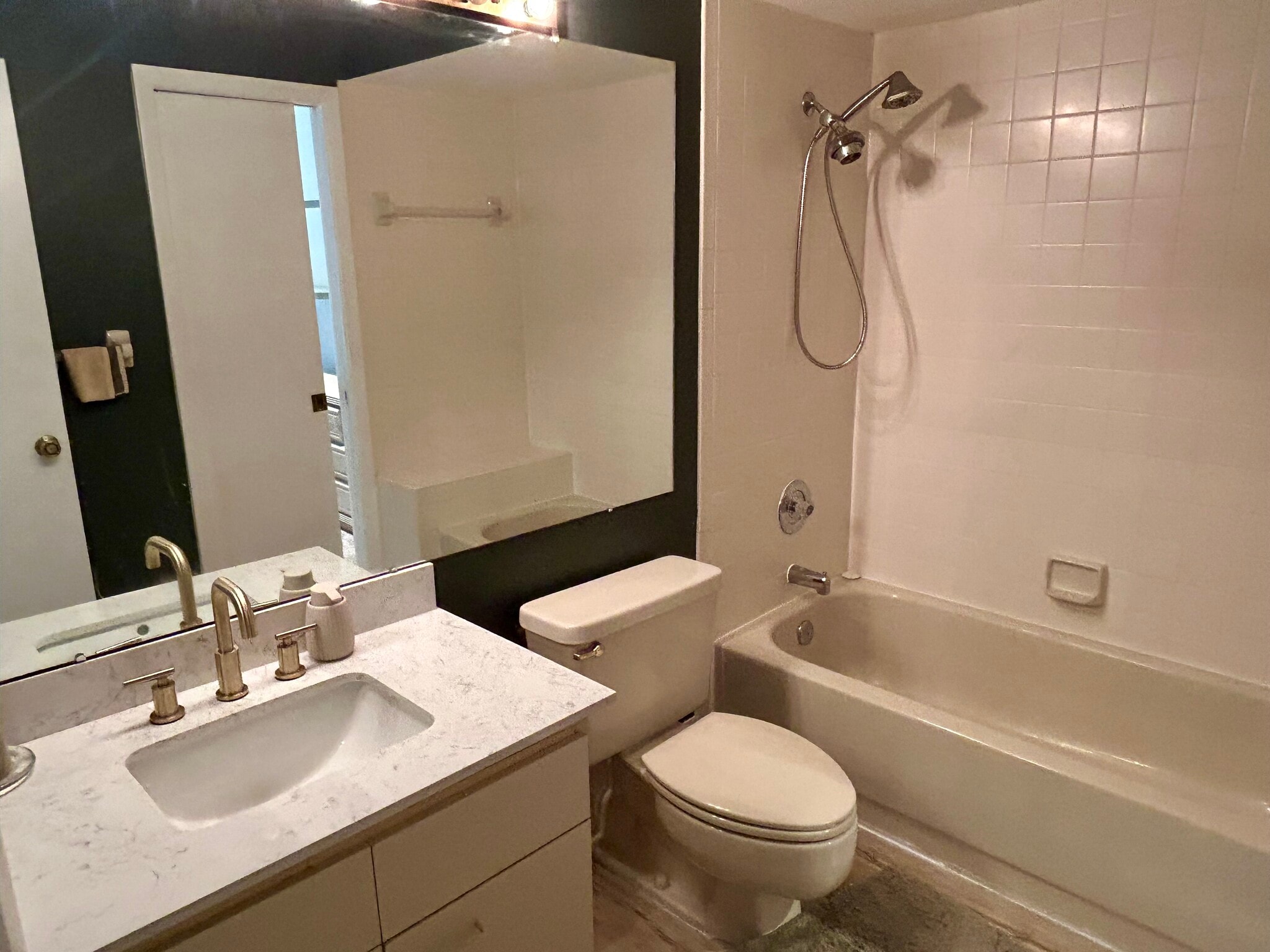 2nd bath - 17280 Eagle Trce