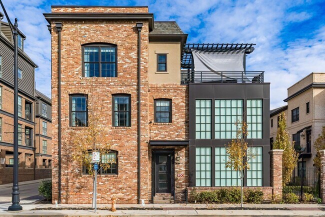 Building Photo - 100 Normandy Ave
