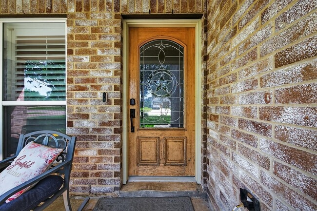 Primary Photo - 2022 Indian Clearing Trail