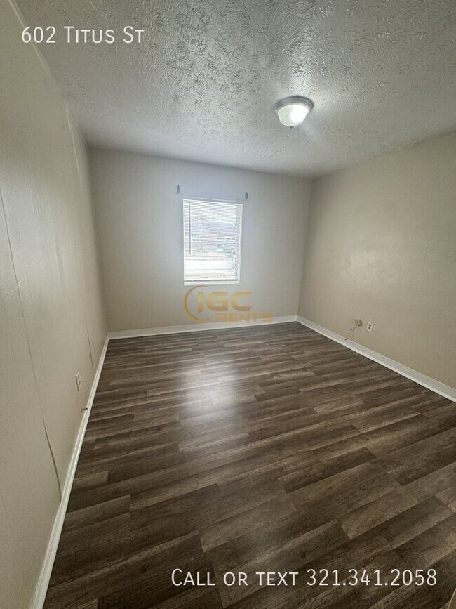 Building Photo - 602 Titus St