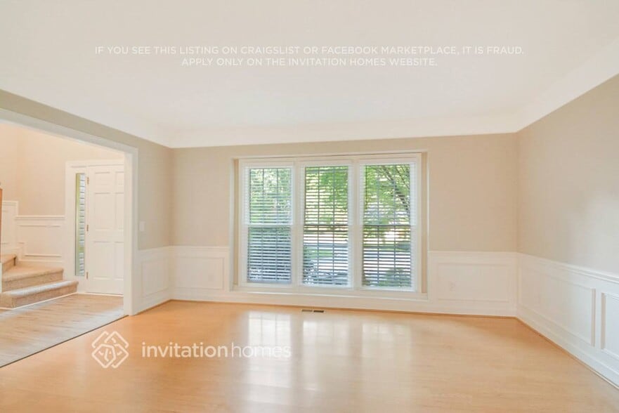 Building Photo - 305 Durington Pl