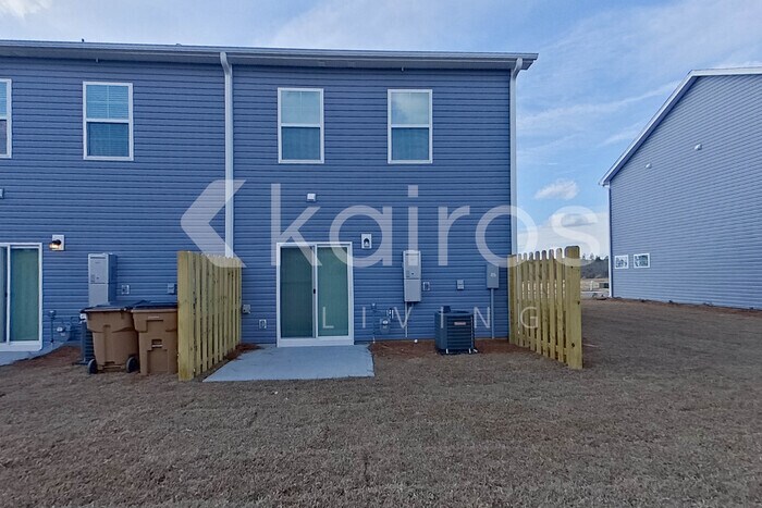 Building Photo - 2167 Banyon Cir