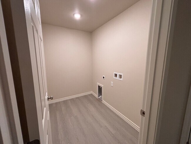 Building Photo - Brand New Construction in Midland, TX