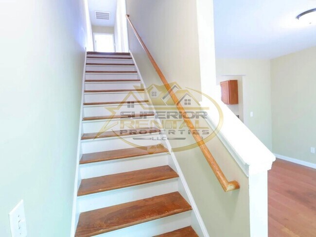 Building Photo - 515 Summit Terrace Ct