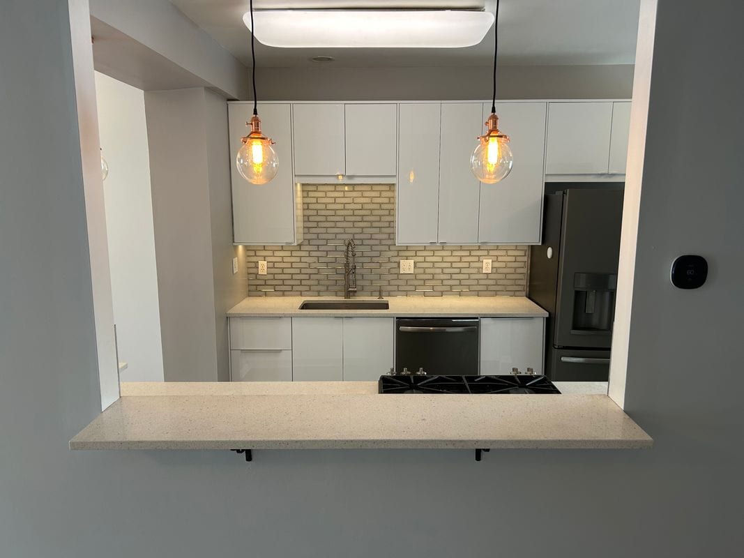 Building Photo - 22674 Woodcreek Dr