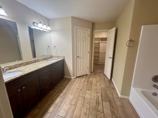 Building Photo - 514 Ridge Point Dr