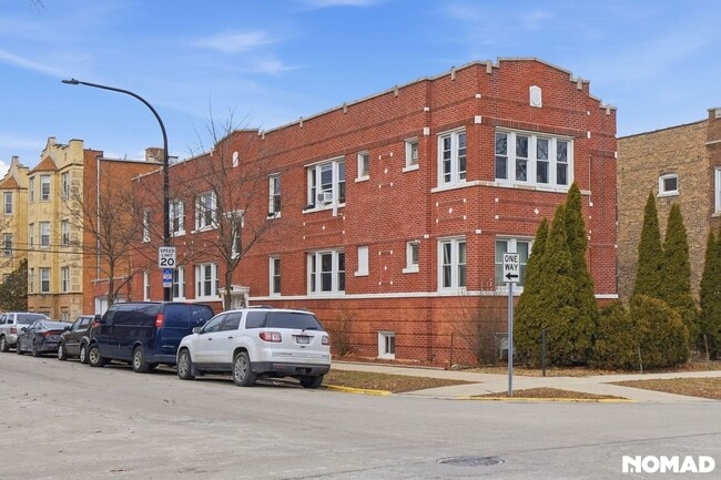 Building Photo - 1638 50th Ct