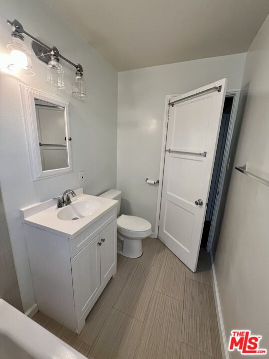 Building Photo - 5913 Overhill Dr