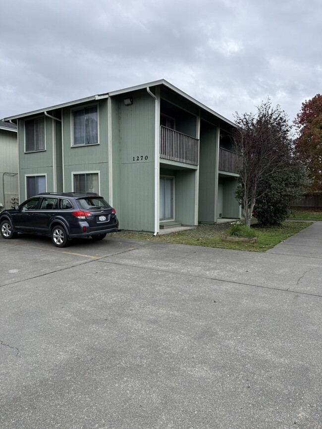 Primary Photo - 1270 Haven Ln