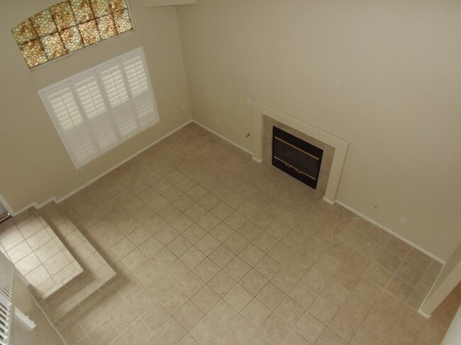 Building Photo - WONDERFUL DUAL MASTER BEDROOM TOWNHOME IN GATED "GREEN VALLEY COMMUNITY!!"