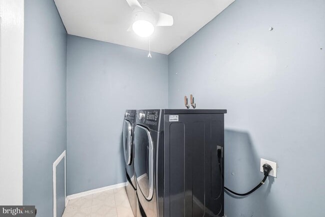 Building Photo - 1404 Woodhollow Dr