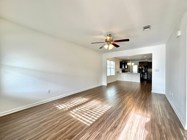 Building Photo - Home for rent in Moundville! View with 48 ...