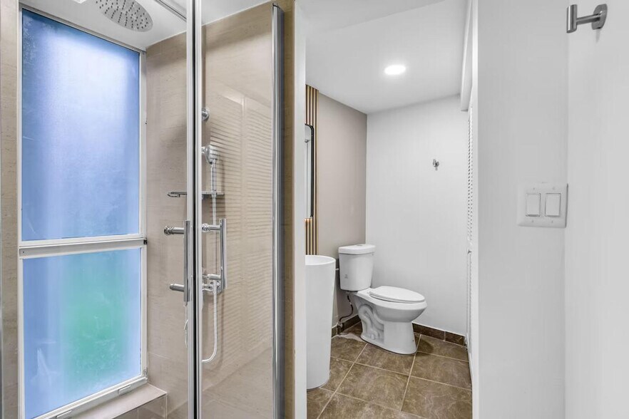 Building Photo - 3225 SW 58th Ave